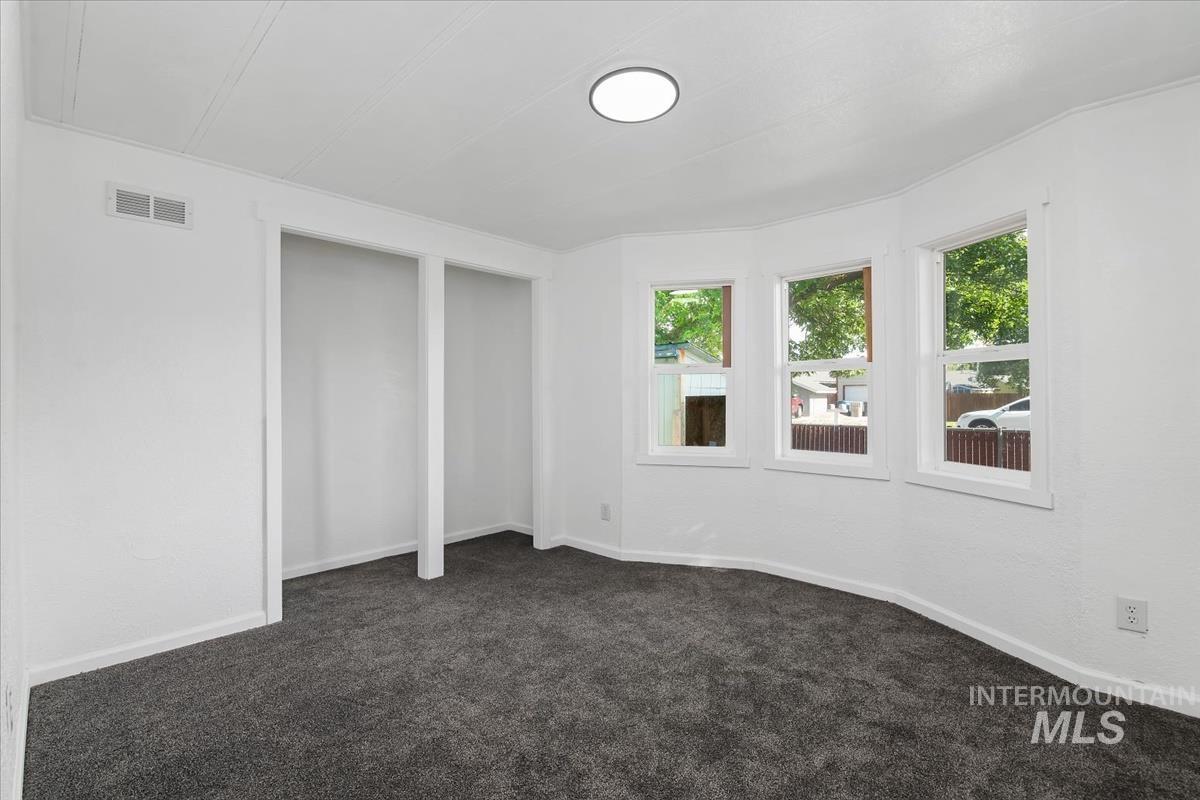 9929 W Abram, Boise, Idaho 83704, 2 Bedrooms, 2 Bathrooms, Residential For Sale, Price $135,000, 98988824