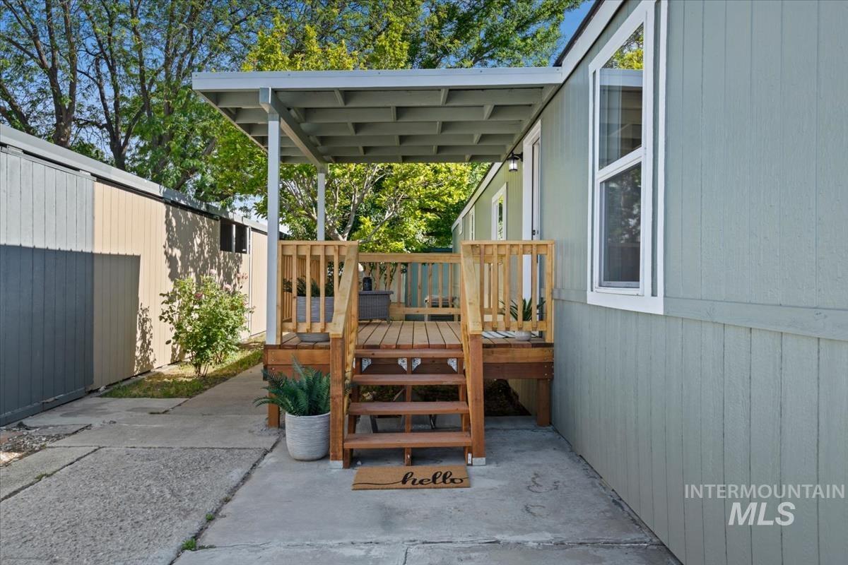 9929 W Abram, Boise, Idaho 83704, 2 Bedrooms, 2 Bathrooms, Residential For Sale, Price $115,000,MLS 98988824