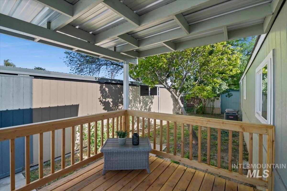 9929 W Abram, Boise, Idaho 83704, 2 Bedrooms, 2 Bathrooms, Residential For Sale, Price $115,000,MLS 98988824