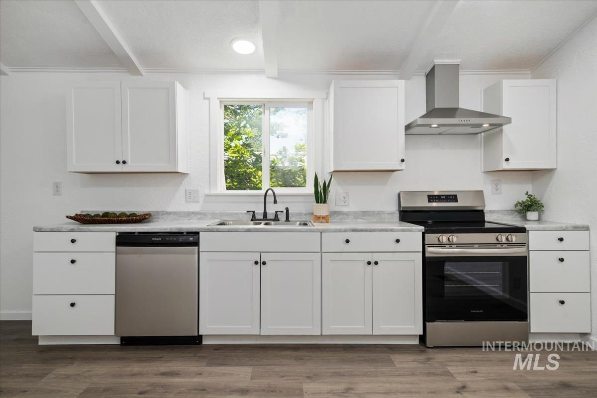 9929 W Abram, Boise, Idaho 83704, 2 Bedrooms, 2 Bathrooms, Residential For Sale, Price $135,000, 98988824