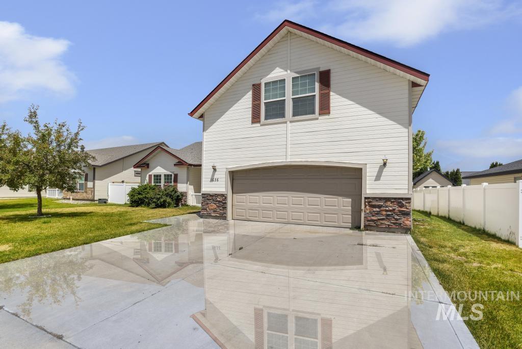 1036 Terra Ave, Twin Falls, Idaho 83301, 5 Bedrooms, 3 Bathrooms, Residential For Sale, Price $489,900,MLS 98988830