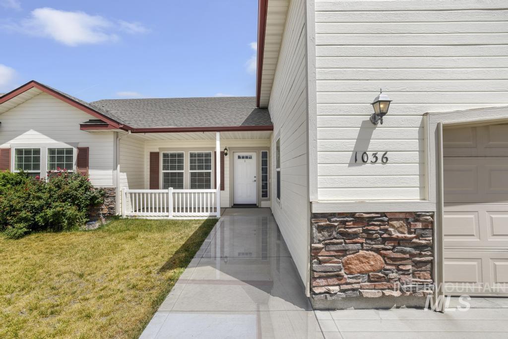 1036 Terra Ave, Twin Falls, Idaho 83301, 5 Bedrooms, 3 Bathrooms, Residential For Sale, Price $489,900,MLS 98988830