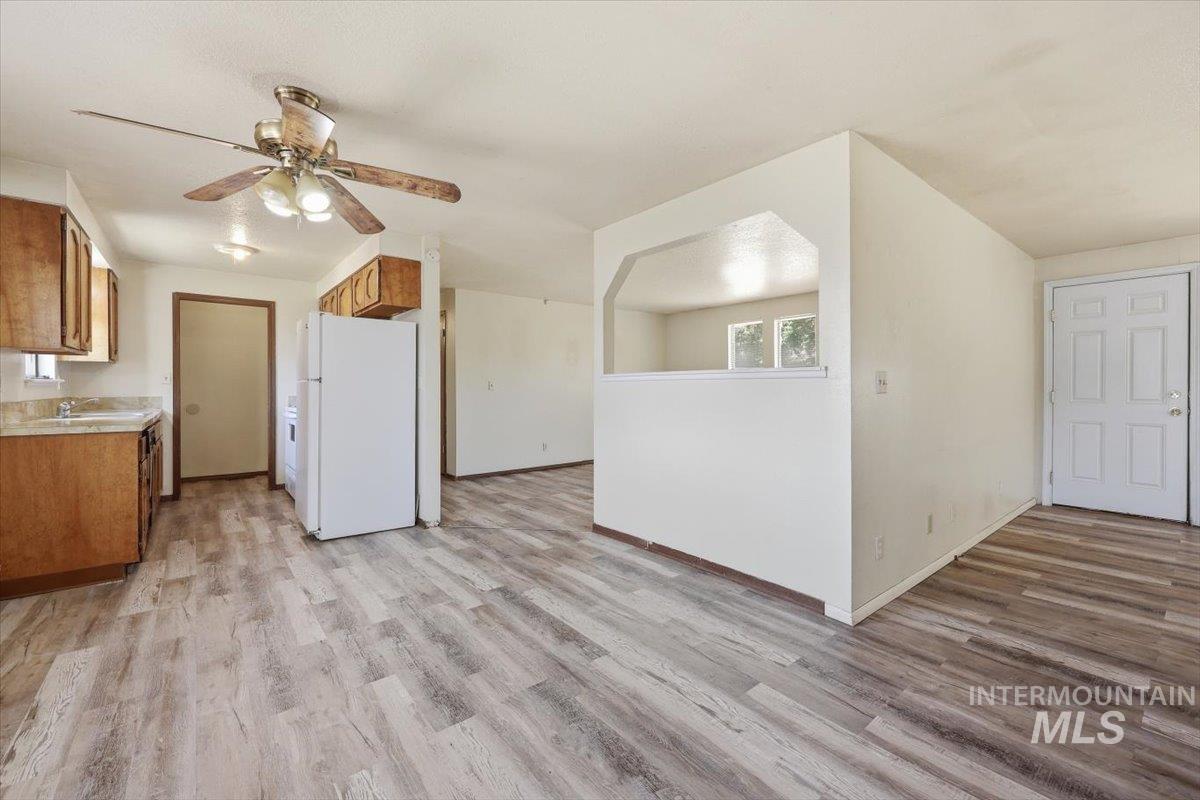 3322 S Centennial Pl, Boise, Idaho 83706, 3 Bedrooms, 1.5 Bathrooms, Residential For Sale, Price $449,900,MLS 98988833