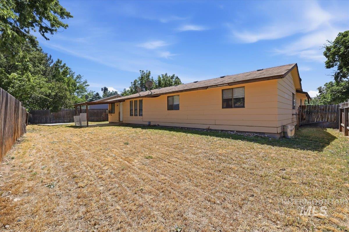 3322 S Centennial Pl, Boise, Idaho 83706, 3 Bedrooms, 1.5 Bathrooms, Residential For Sale, Price $449,900,MLS 98988833