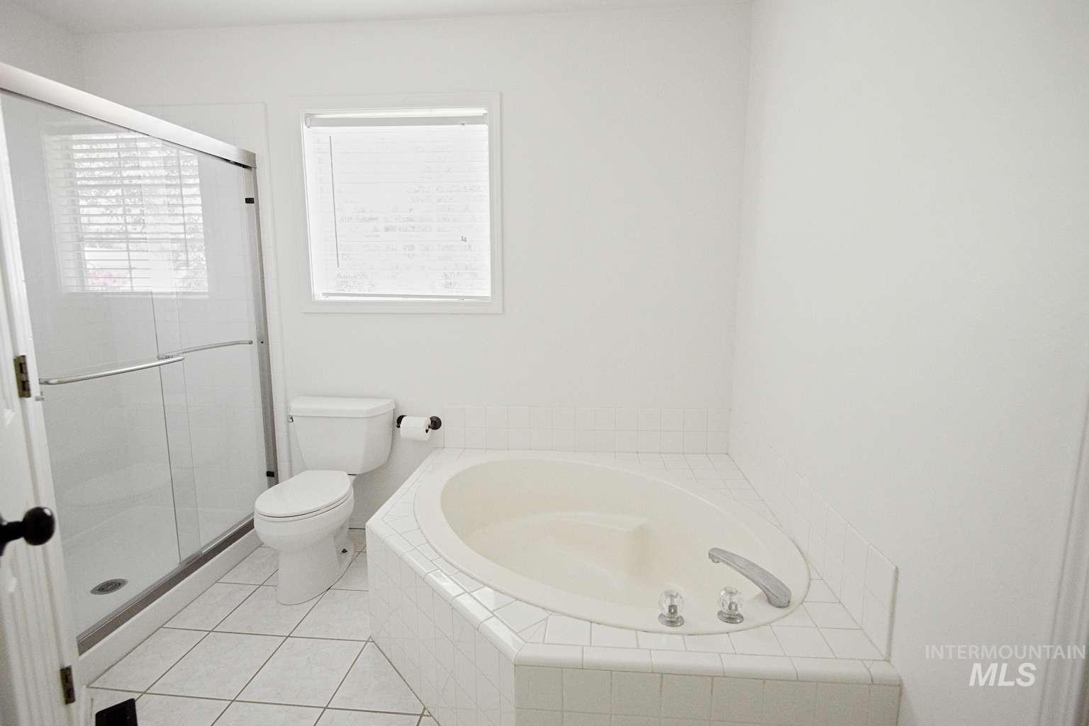 2509 N Archery Way, Meridian, Idaho 83646, 3 Bedrooms, 2.5 Bathrooms, Residential For Sale, Price $489,000,MLS 98988850