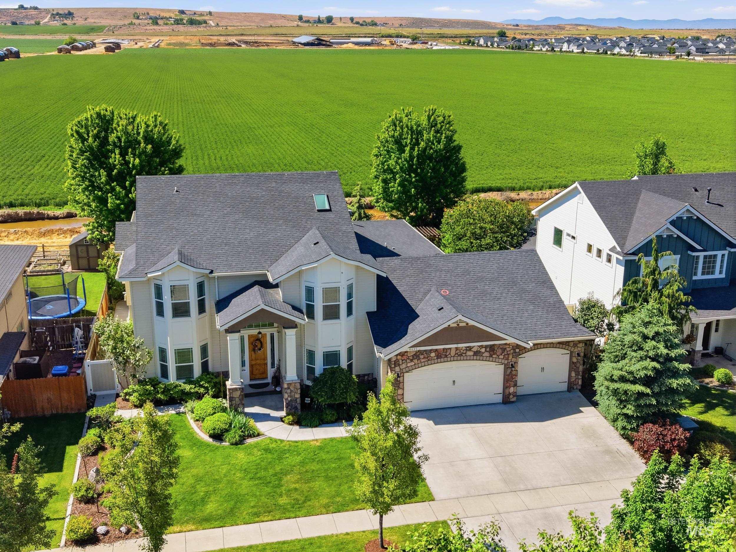 8695 W Lillywood, Boise, Idaho 83709, 5 Bedrooms, 3.5 Bathrooms, Residential For Sale, Price $1,149,000,MLS 98988851