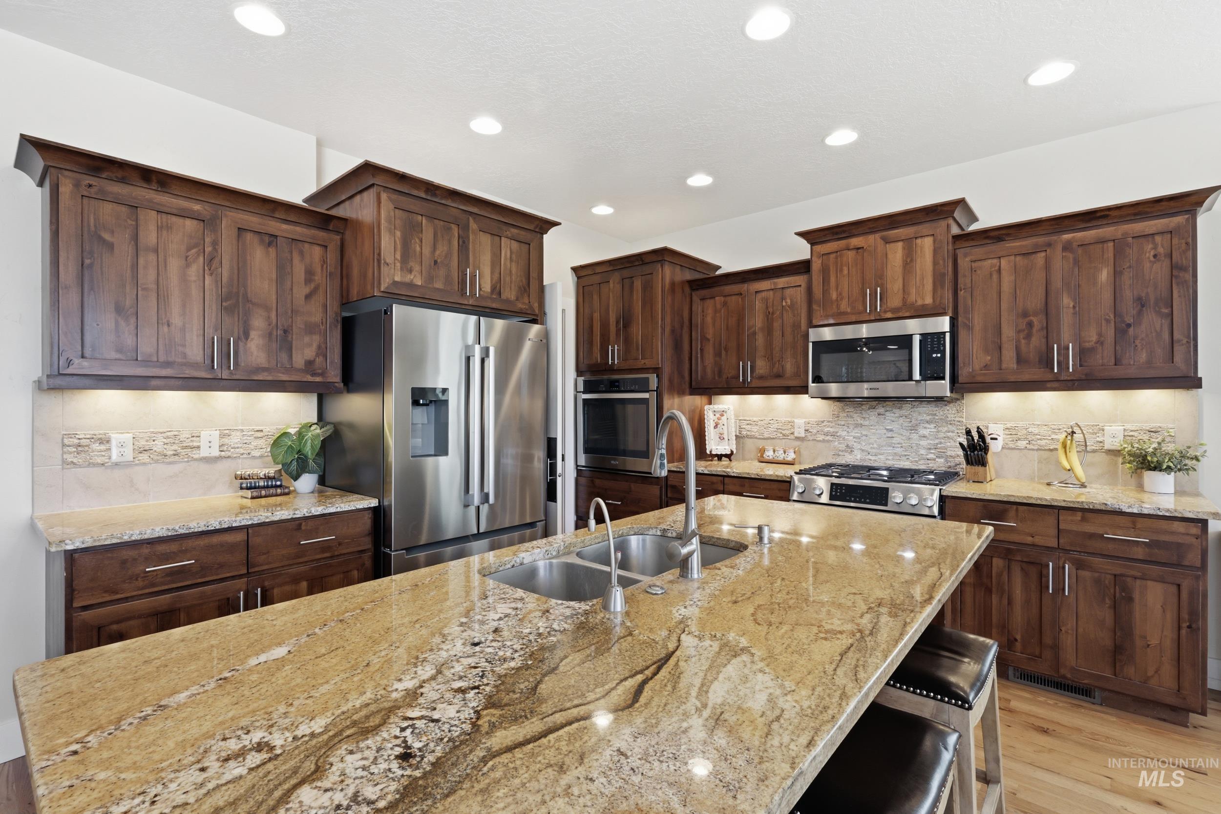 8695 W Lillywood, Boise, Idaho 83709, 5 Bedrooms, 3.5 Bathrooms, Residential For Sale, Price $1,195,000,MLS 98988851