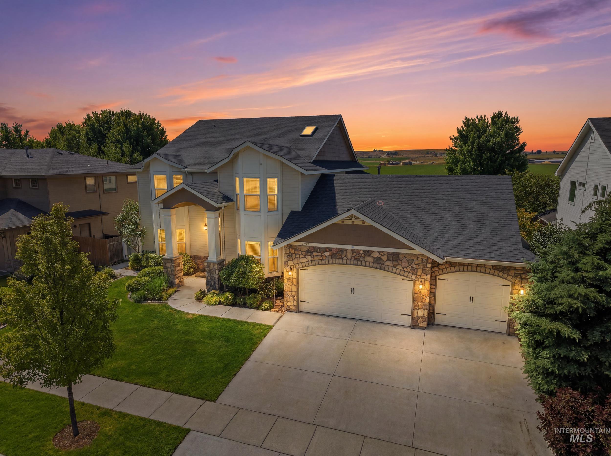 8695 W Lillywood, Boise, Idaho 83709, 5 Bedrooms, 3.5 Bathrooms, Residential For Sale, Price $1,195,000,MLS 98988851