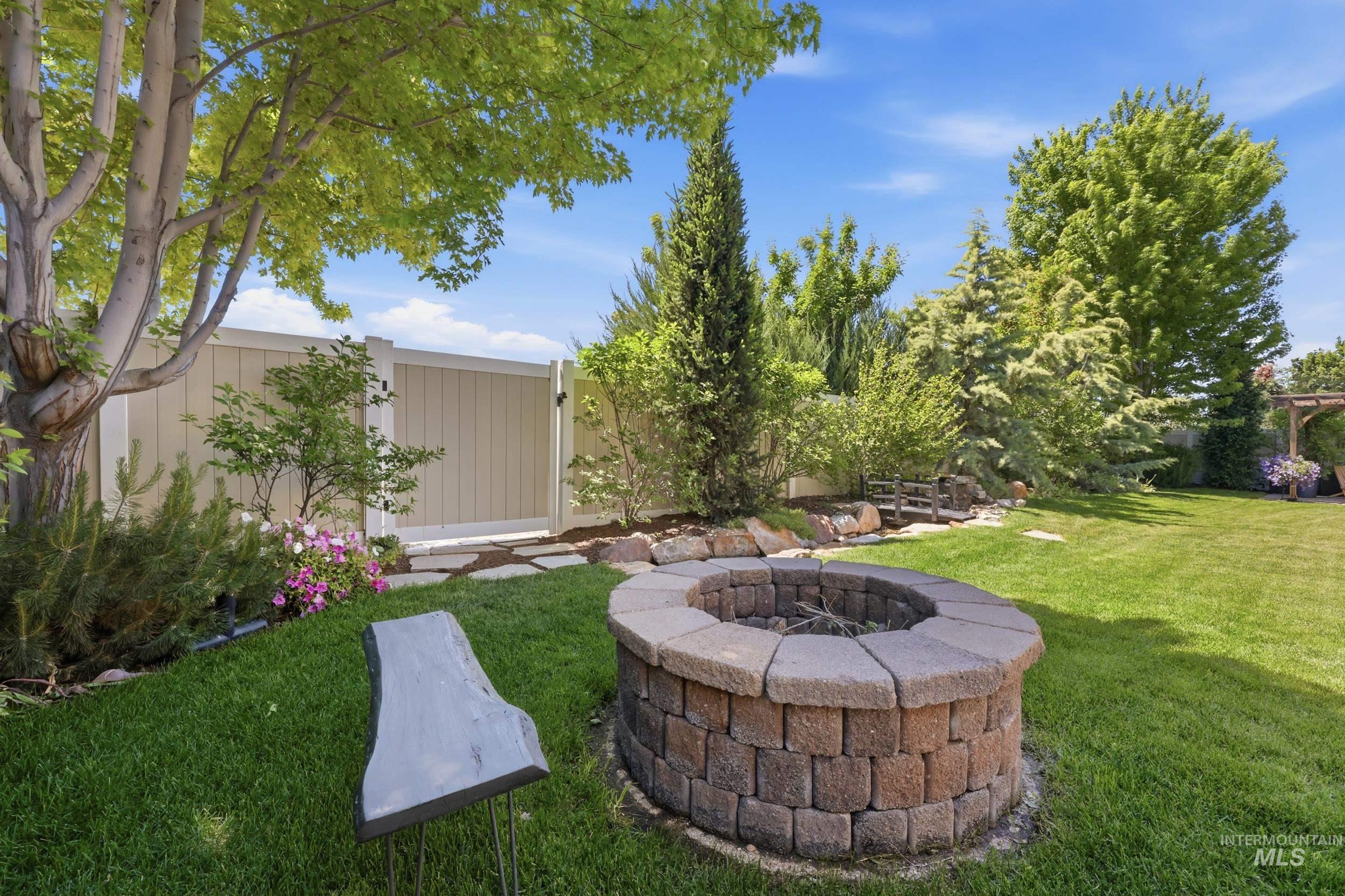 8695 W Lillywood, Boise, Idaho 83709, 5 Bedrooms, 3.5 Bathrooms, Residential For Sale, Price $1,149,000,MLS 98988851