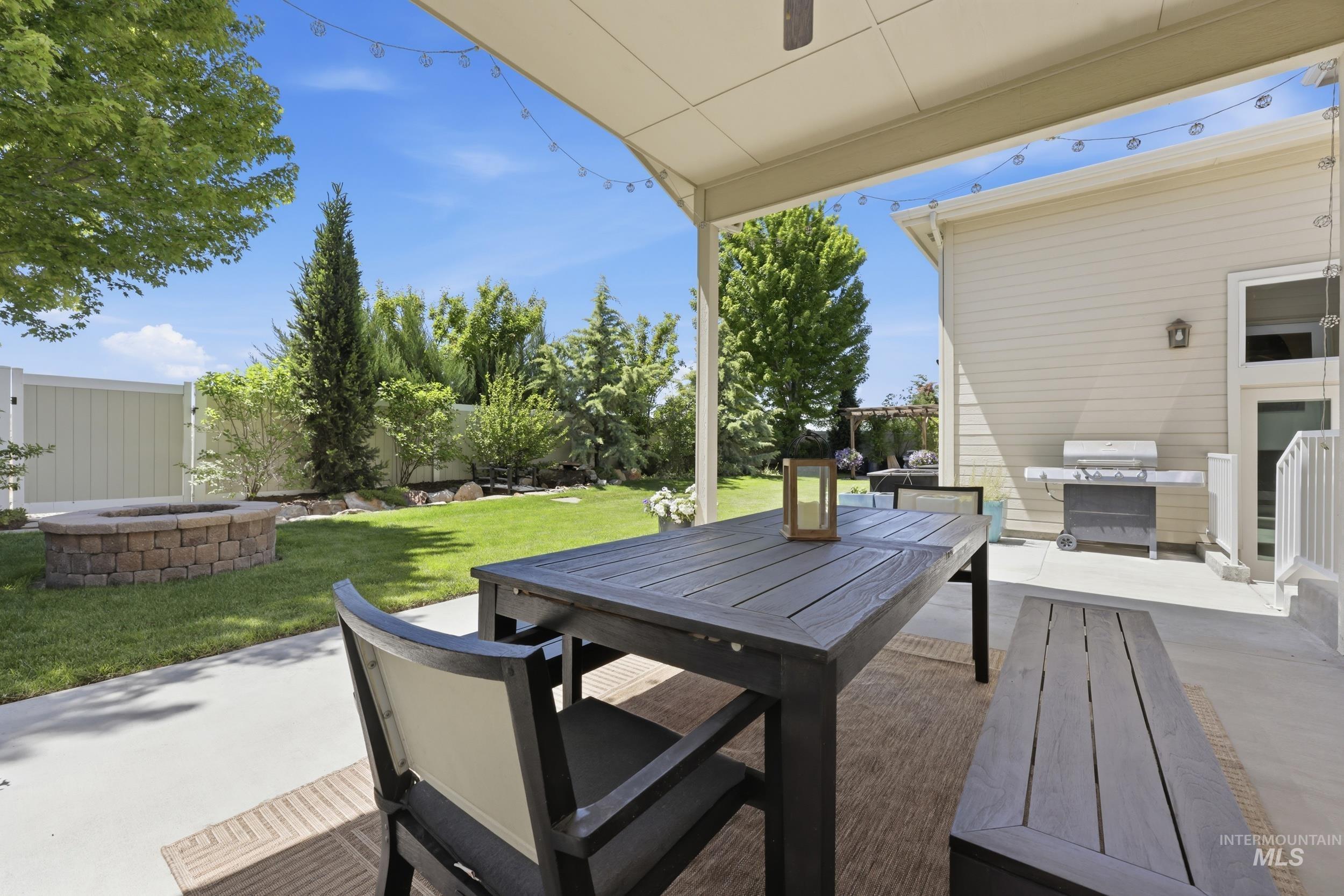 8695 W Lillywood, Boise, Idaho 83709, 5 Bedrooms, 3.5 Bathrooms, Residential For Sale, Price $1,149,000,MLS 98988851