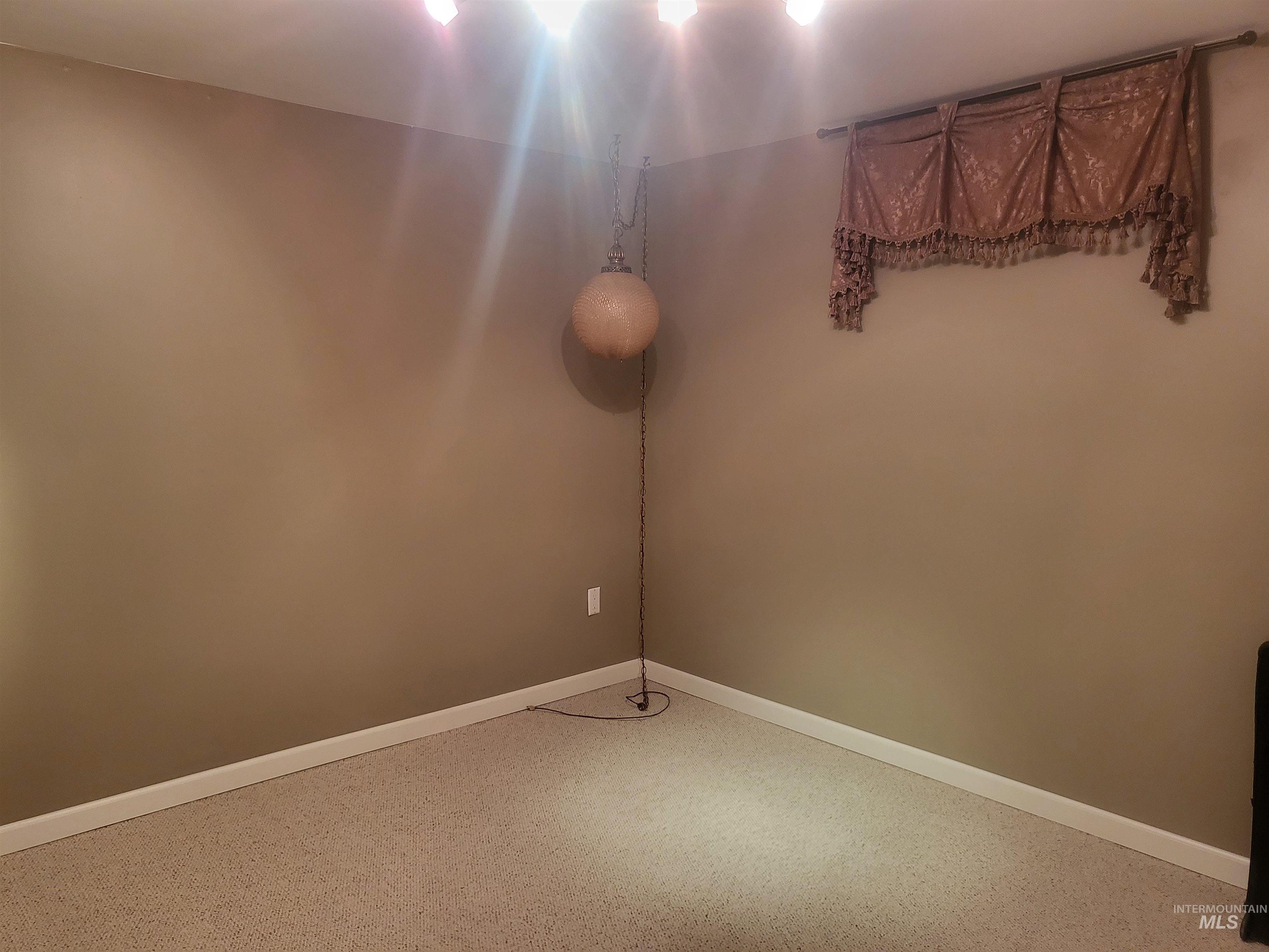220 21st Ave, Lewiston, Idaho 83501-6311, 4 Bedrooms, 2 Bathrooms, Residential For Sale, Price $485,000,MLS 98988857