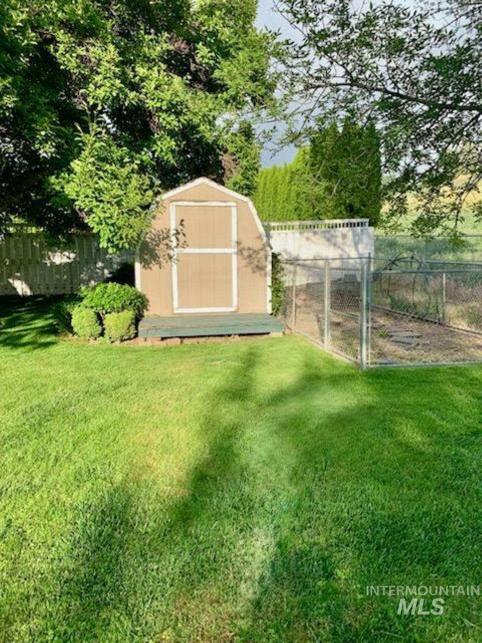220 21st Ave, Lewiston, Idaho 83501-6311, 4 Bedrooms, 2 Bathrooms, Residential For Sale, Price $485,000, 98988857