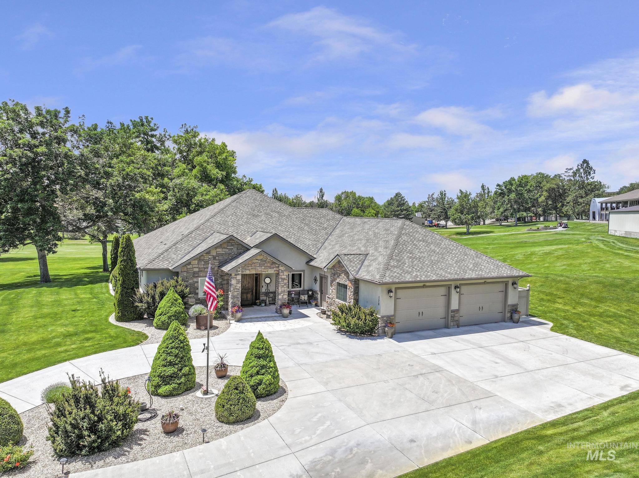 128 Riverside Ln., Buhl, Idaho 83316, 3 Bedrooms, 4 Bathrooms, Residential For Sale, Price $985,000,MLS 98988863
