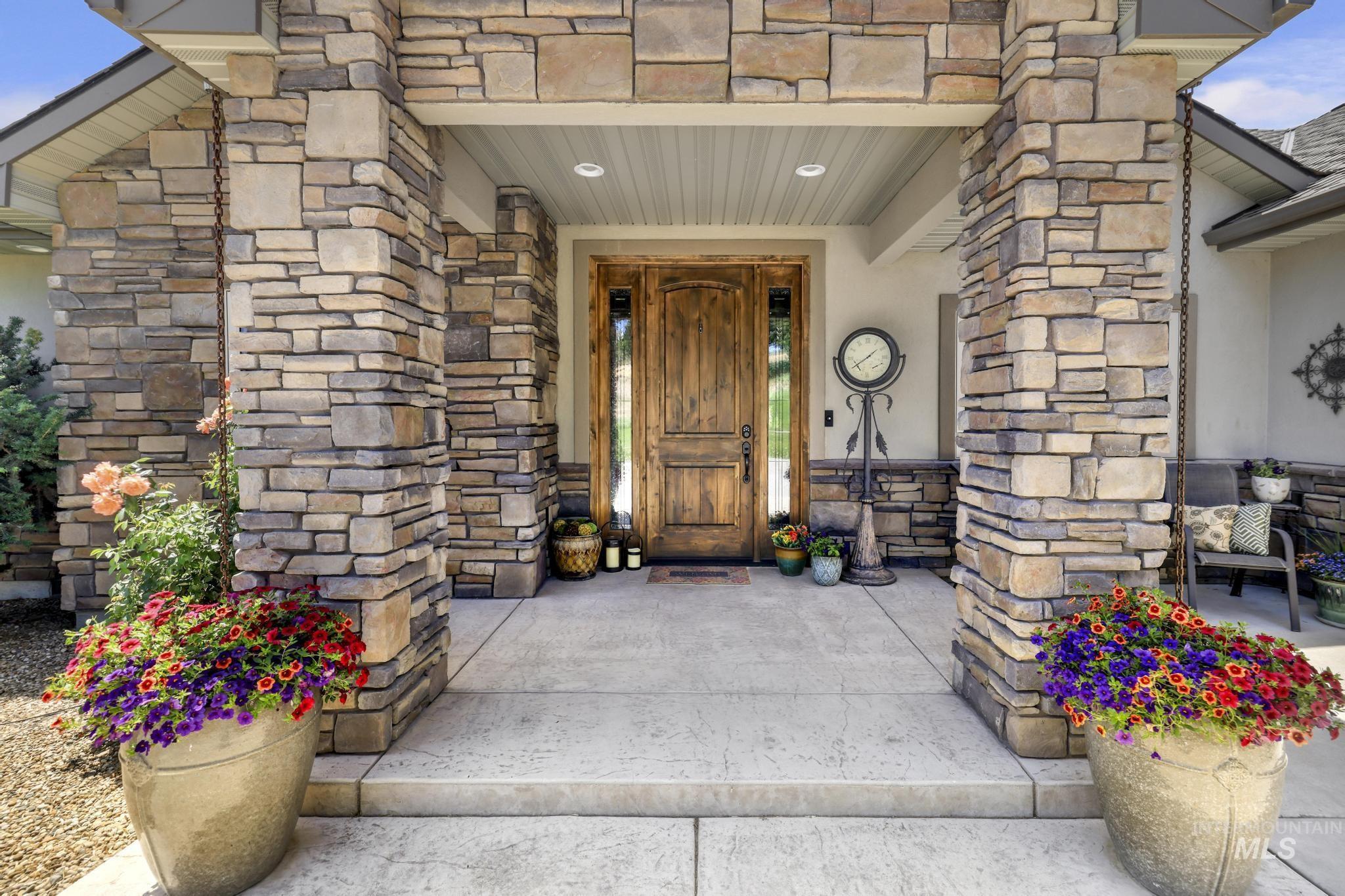 128 Riverside Ln., Buhl, Idaho 83316, 3 Bedrooms, 4 Bathrooms, Residential For Sale, Price $985,000,MLS 98988863