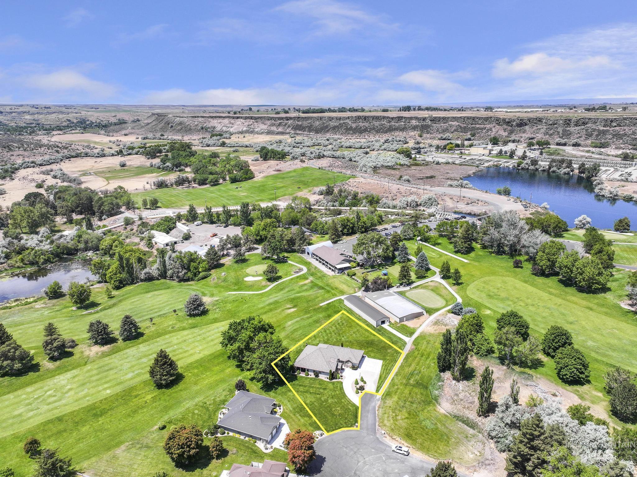 128 Riverside Ln., Buhl, Idaho 83316, 3 Bedrooms, 4 Bathrooms, Residential For Sale, Price $985,000,MLS 98988863