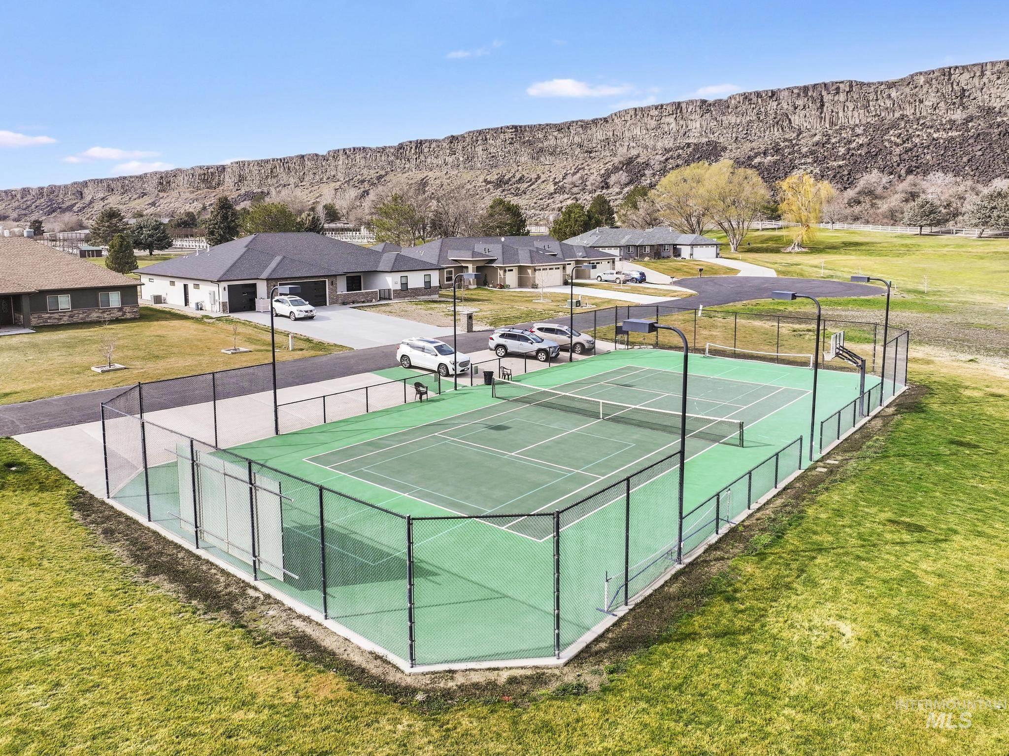 128 Riverside Ln., Buhl, Idaho 83316, 3 Bedrooms, 4 Bathrooms, Residential For Sale, Price $985,000,MLS 98988863