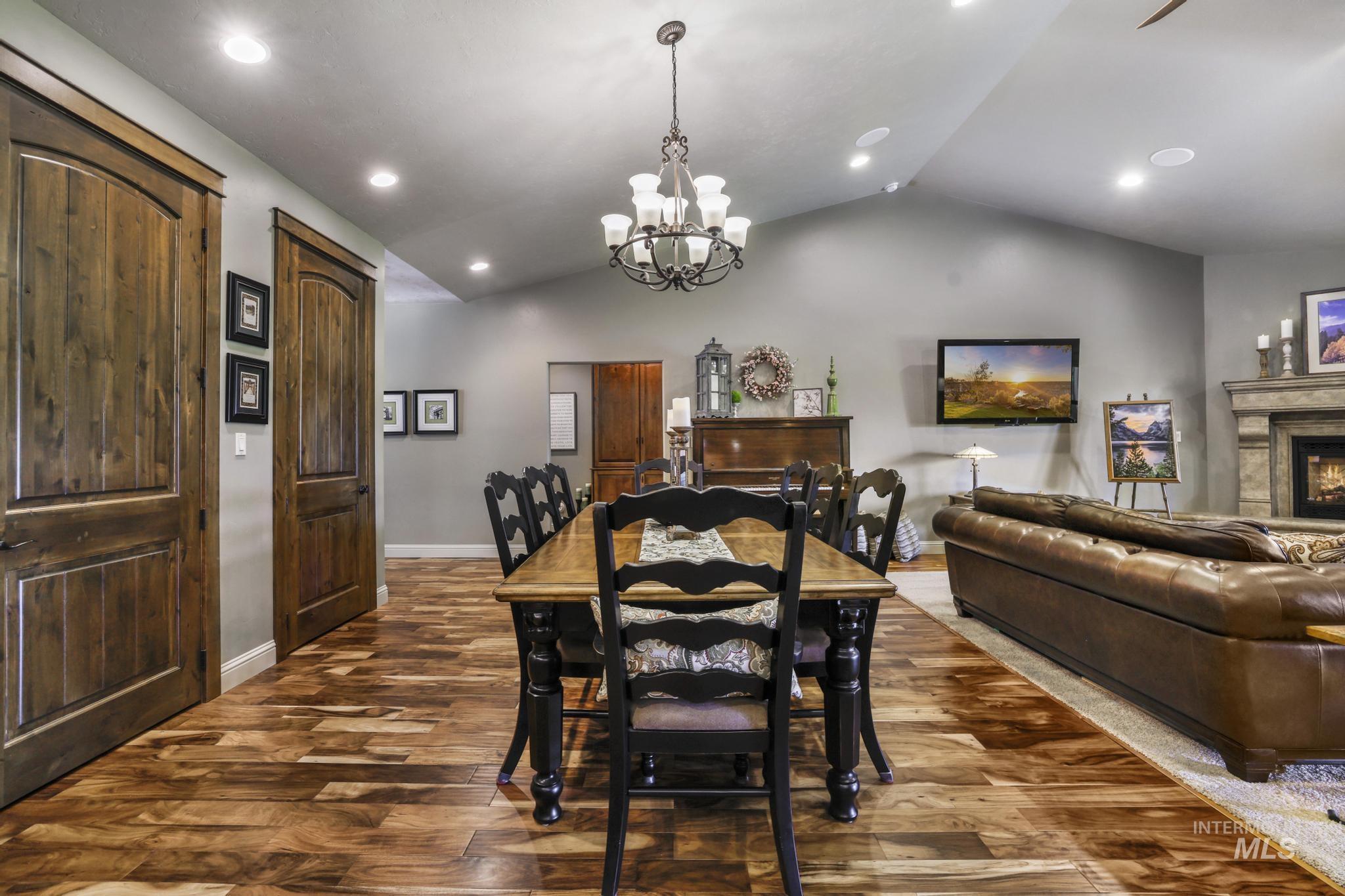 128 Riverside Ln., Buhl, Idaho 83316, 3 Bedrooms, 4 Bathrooms, Residential For Sale, Price $985,000,MLS 98988863