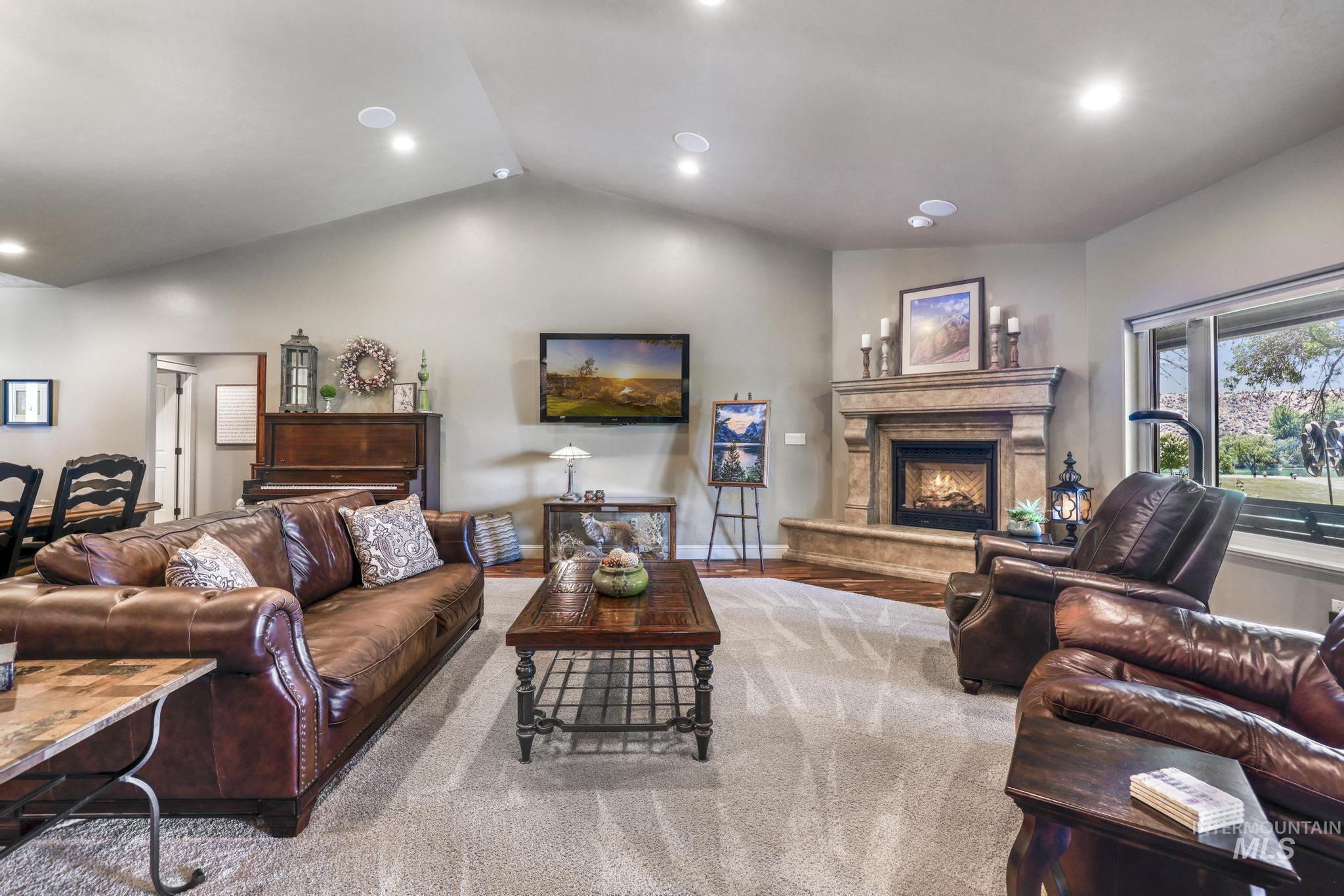 128 Riverside Ln., Buhl, Idaho 83316, 3 Bedrooms, 4 Bathrooms, Residential For Sale, Price $985,000,MLS 98988863
