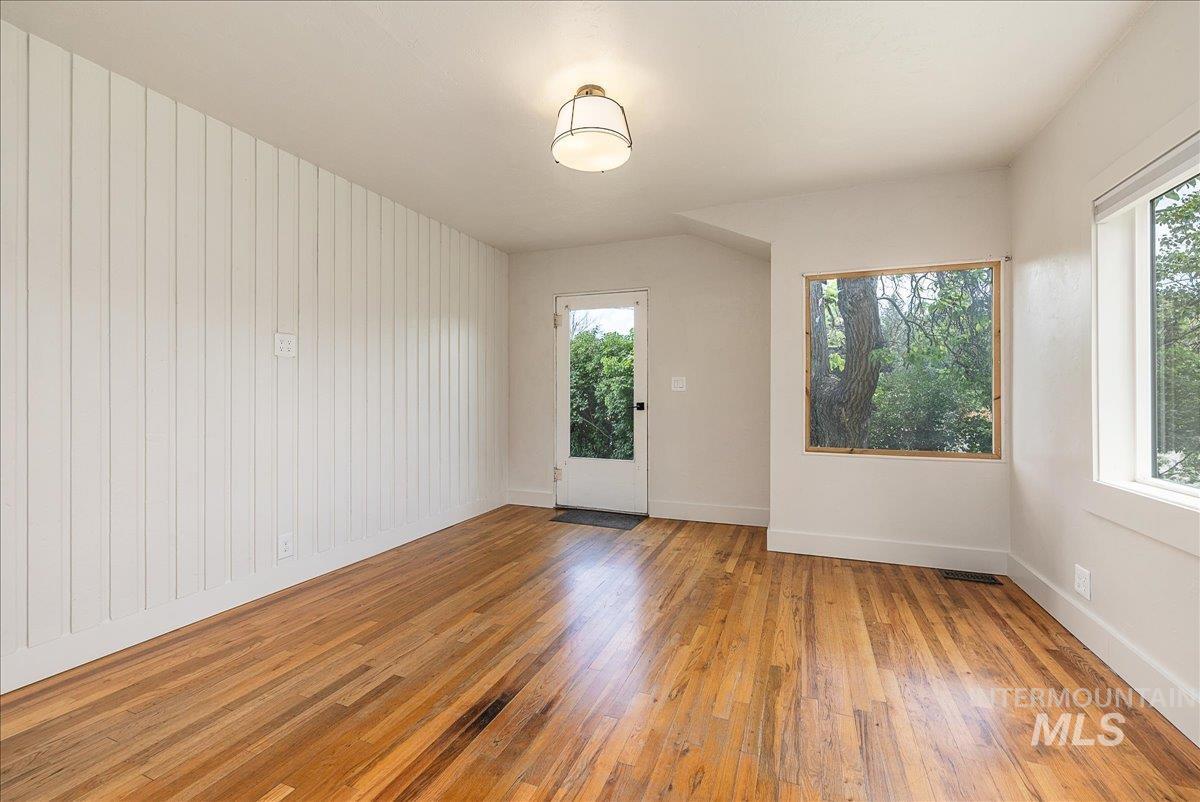 1419 E Boise Ave, Boise, Idaho 83706, 2 Bedrooms, 1 Bathroom, Residential For Sale, Price $549,900,MLS 98988864