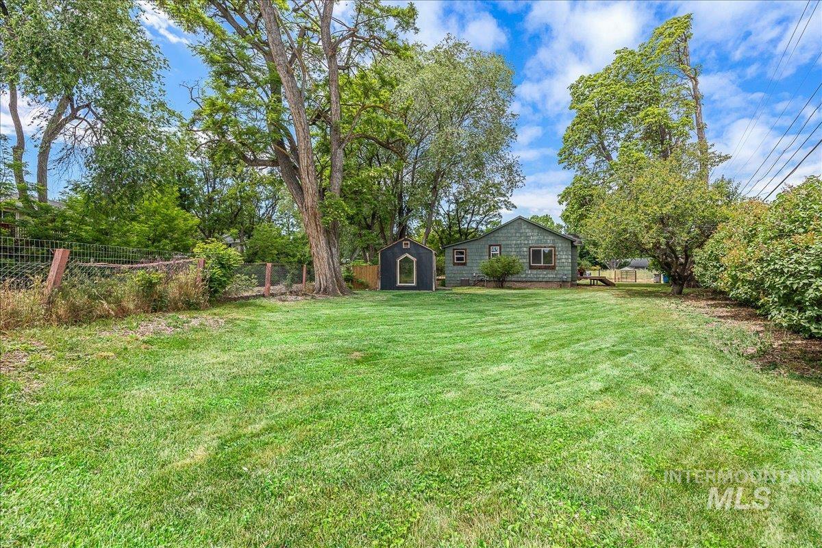 1419 E Boise Ave, Boise, Idaho 83706, 2 Bedrooms, 1 Bathroom, Residential For Sale, Price $549,900,MLS 98988864