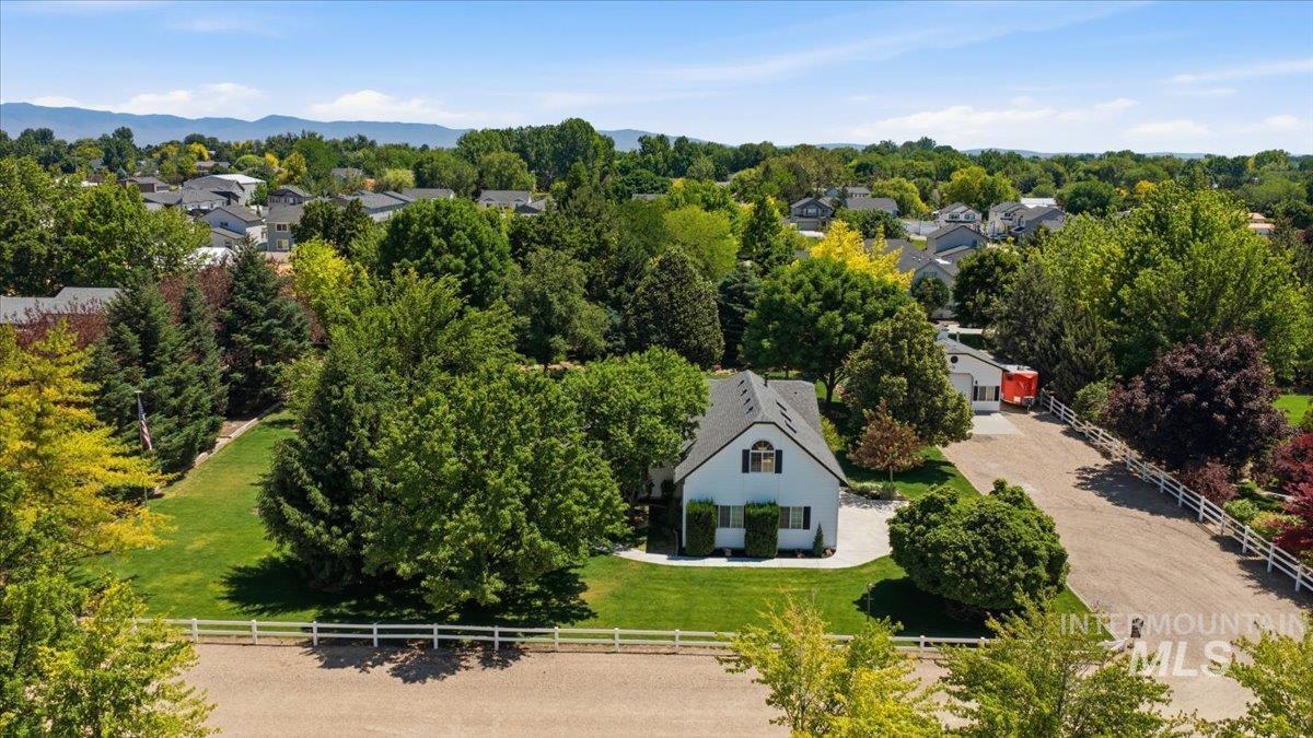 920 N Ashford Ln., Nampa, Idaho 83687, 3 Bedrooms, 2 Bathrooms, Residential For Sale, Price $860,000,MLS 98988865