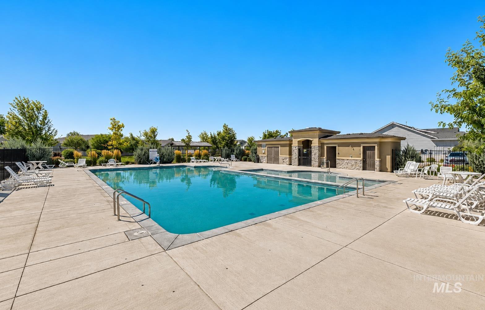 6609 S Memory way, Meridian, Idaho 83642, 4 Bedrooms, 2.5 Bathrooms, Residential For Sale, Price $529,999,MLS 98988868