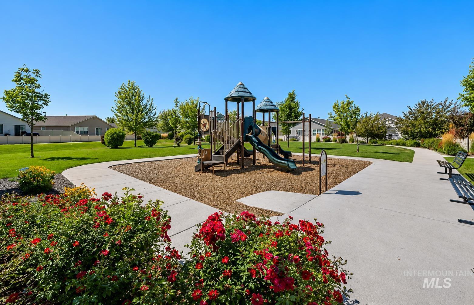 6609 S Memory way, Meridian, Idaho 83642, 4 Bedrooms, 2.5 Bathrooms, Residential For Sale, Price $529,999,MLS 98988868