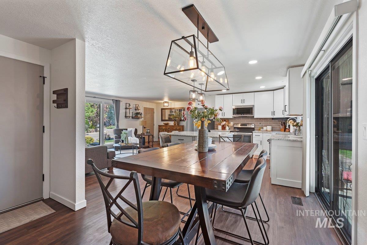 1735 E Melody, Boise, Idaho 83706, 3 Bedrooms, 2 Bathrooms, Residential For Sale, Price $569,000,MLS 98988869