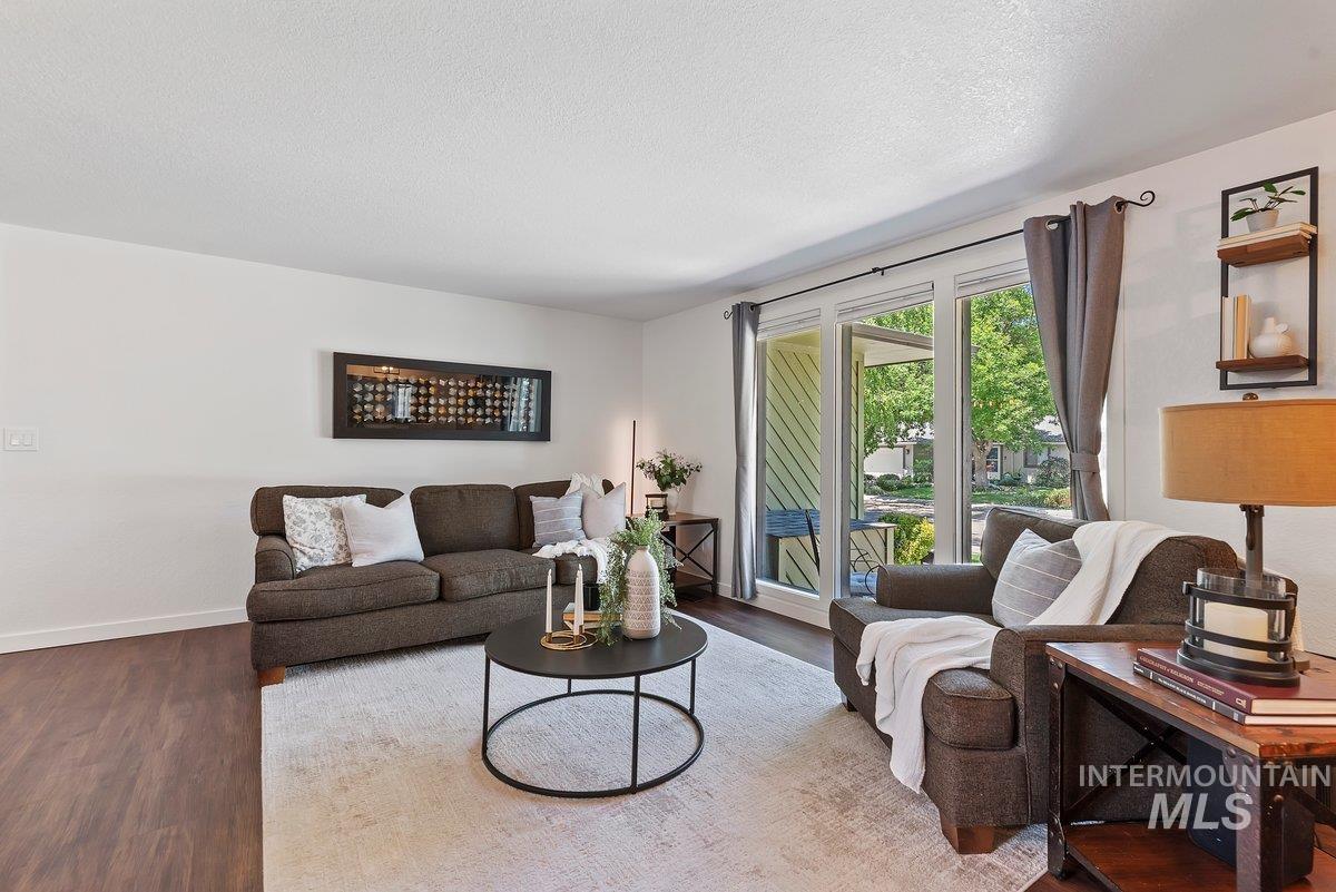 1735 E Melody, Boise, Idaho 83706, 3 Bedrooms, 2 Bathrooms, Residential For Sale, Price $569,000,MLS 98988869