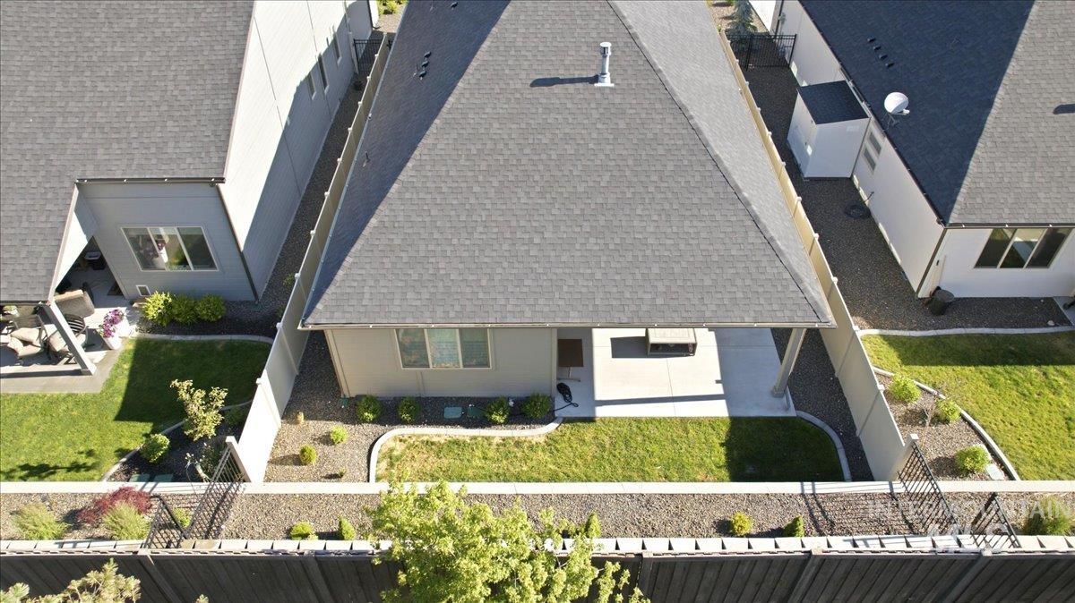 2515 E Berghan Lane, Meridian, Idaho 83642, 3 Bedrooms, 2.5 Bathrooms, Residential For Sale, Price $565,000,MLS 98988871