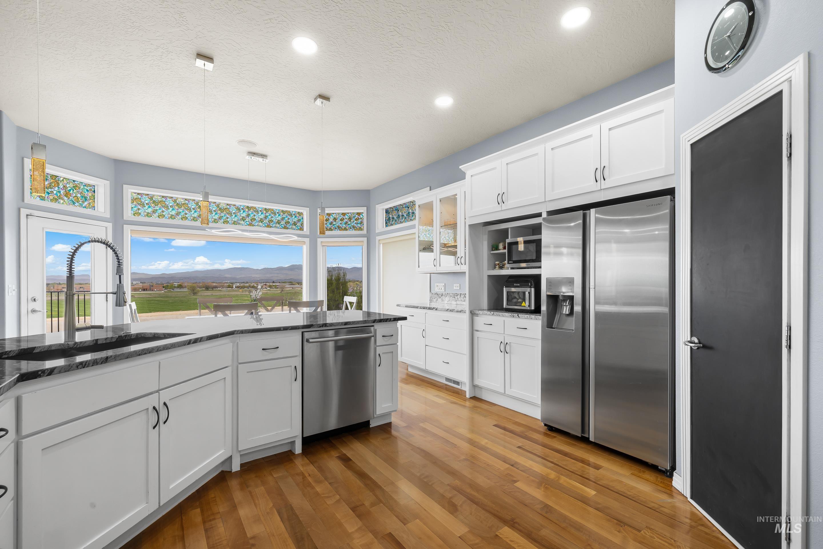 8464 W Thunder Mountain Dr, Boise, Idaho 83709, 5 Bedrooms, 3 Bathrooms, Residential For Sale, Price $1,150,000,MLS 98988879