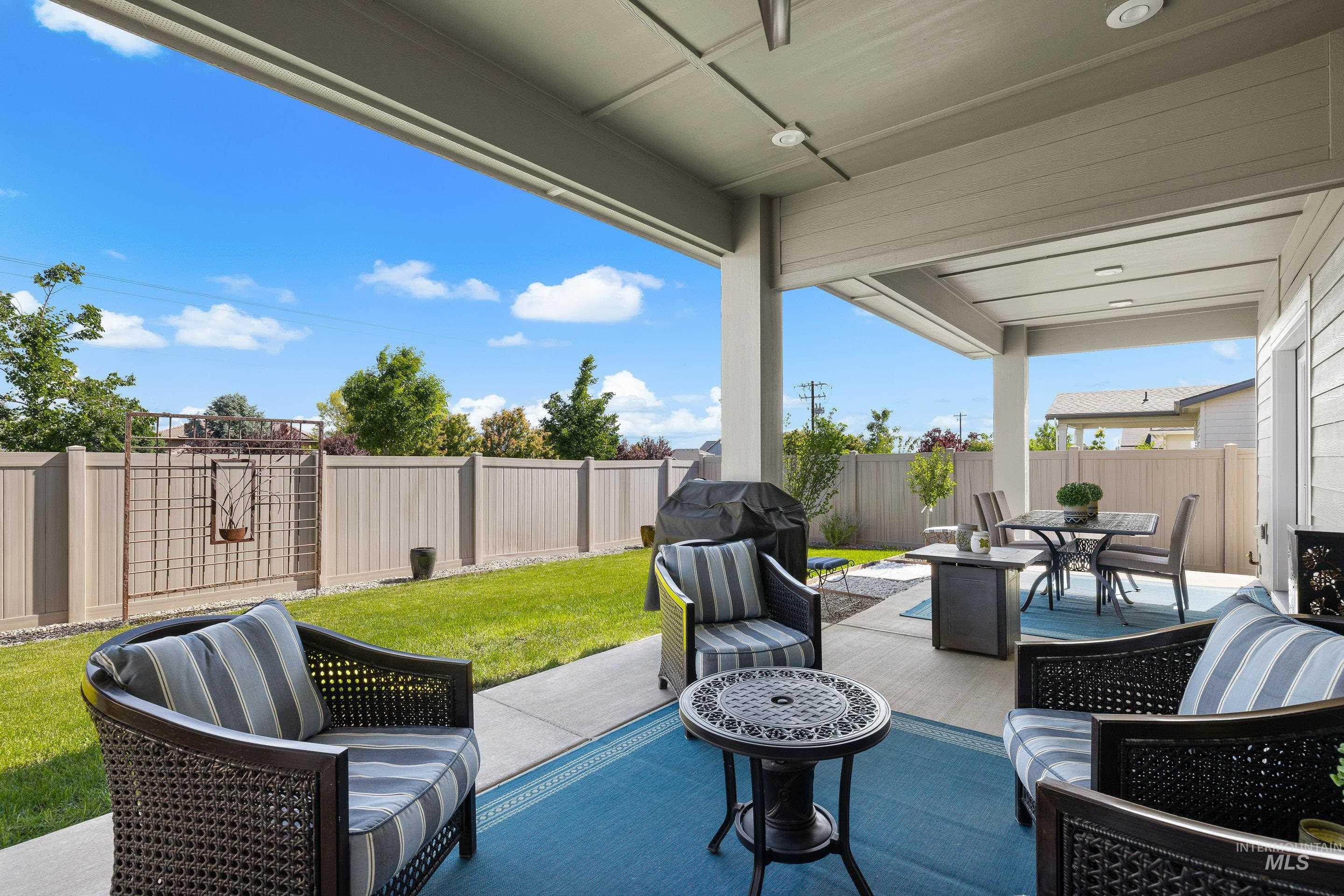 2406 W Herron Ridge Drive, Nampa, Idaho 83686, 3 Bedrooms, 2 Bathrooms, Residential For Sale, Price $514,999,MLS 98988880