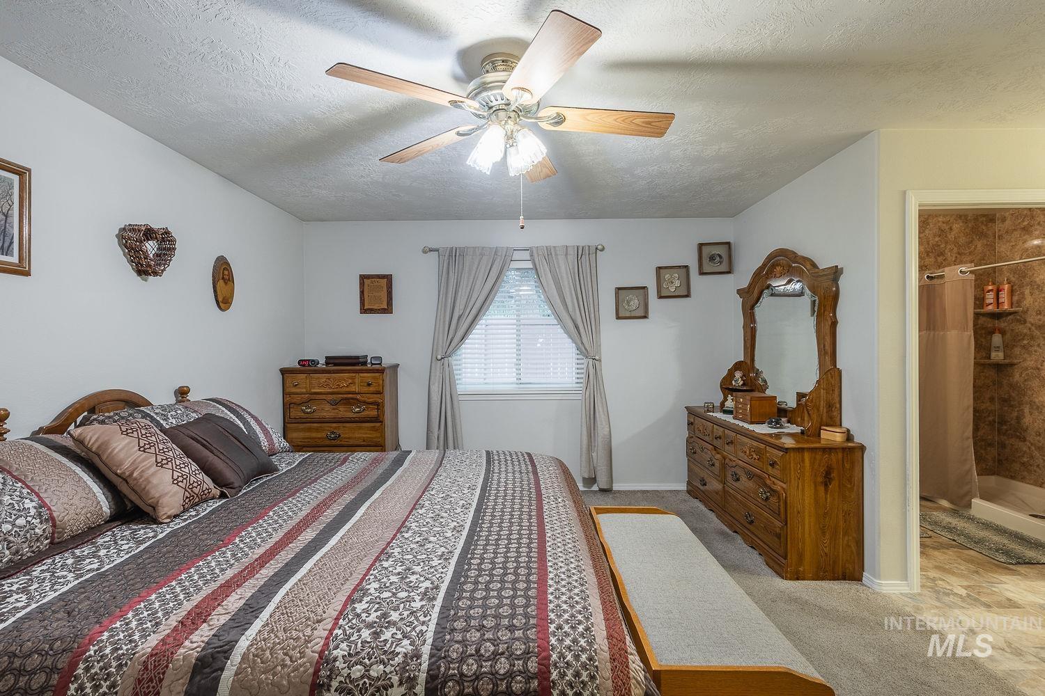 703 N Dover Crt, Nampa, Idaho 83651, 3 Bedrooms, 2 Bathrooms, Residential For Sale, Price $347,000,MLS 98988881