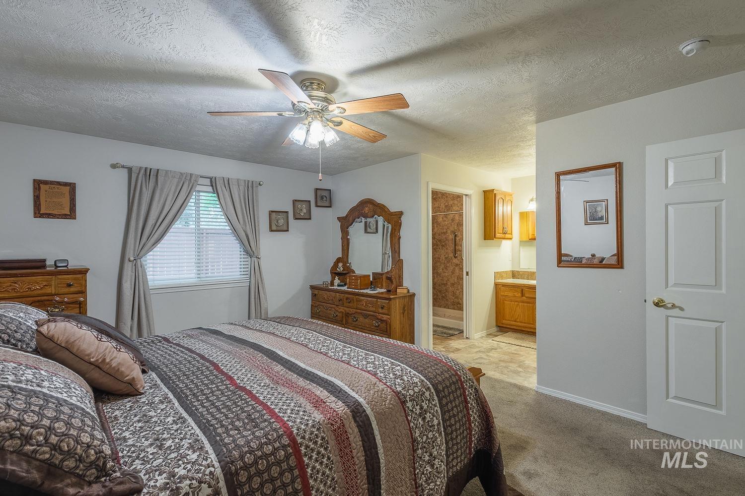 703 N Dover Crt, Nampa, Idaho 83651, 3 Bedrooms, 2 Bathrooms, Residential For Sale, Price $347,000,MLS 98988881