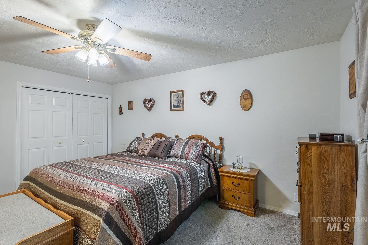 703 N Dover Crt, Nampa, Idaho 83651, 3 Bedrooms, 2 Bathrooms, Residential For Sale, Price $347,000,MLS 98988881