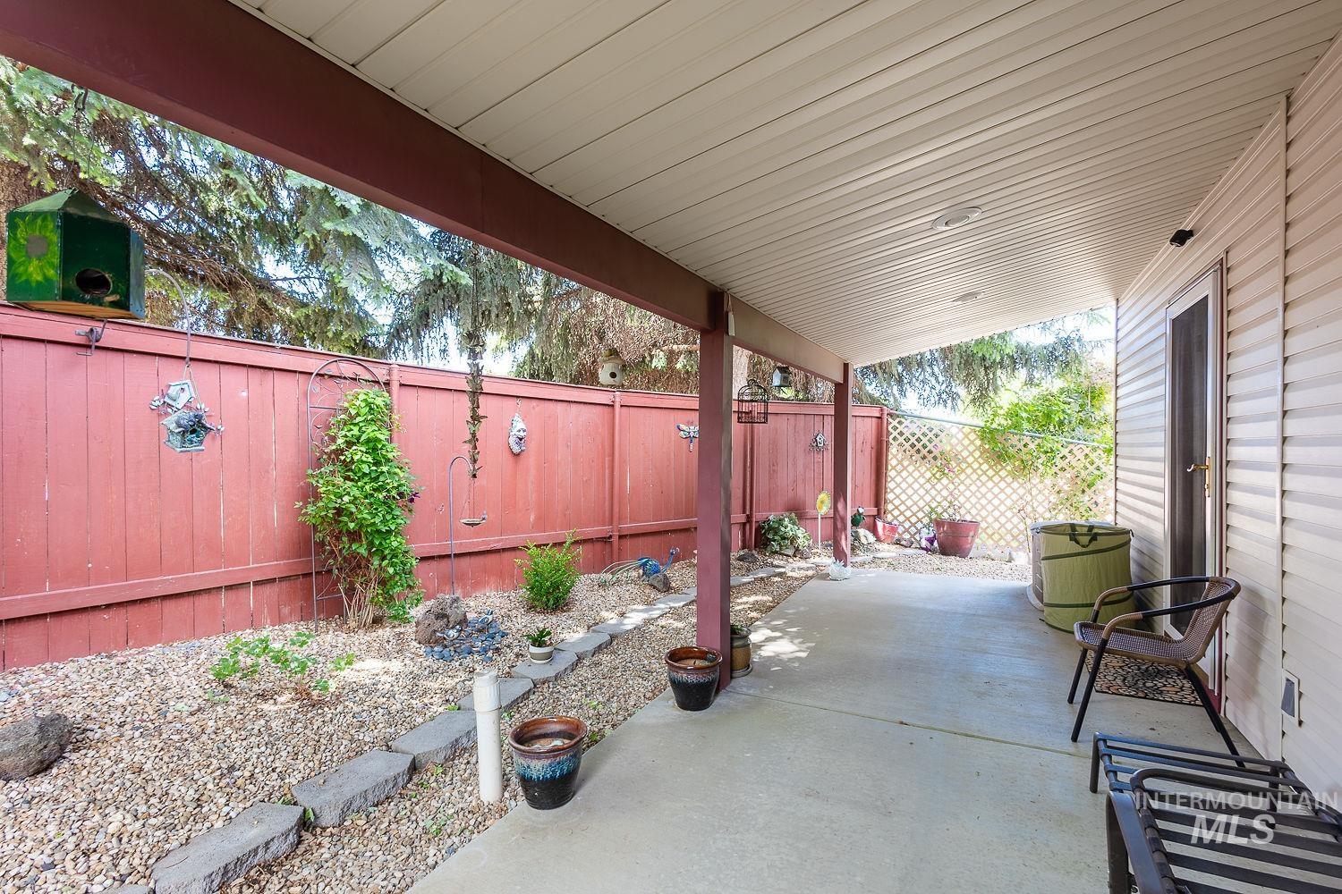 703 N Dover Crt, Nampa, Idaho 83651, 3 Bedrooms, 2 Bathrooms, Residential For Sale, Price $347,000,MLS 98988881
