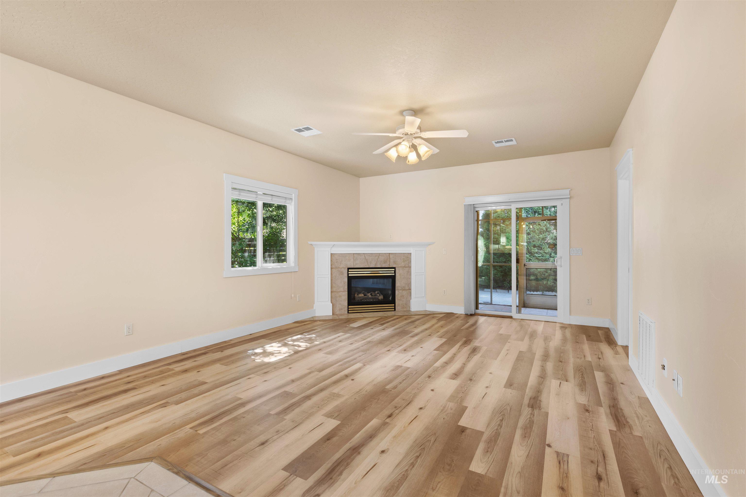 6201 W Geneva Street, Boise, Idaho 83703, 2 Bedrooms, 2 Bathrooms, Residential For Sale, Price $449,000,MLS 98988884