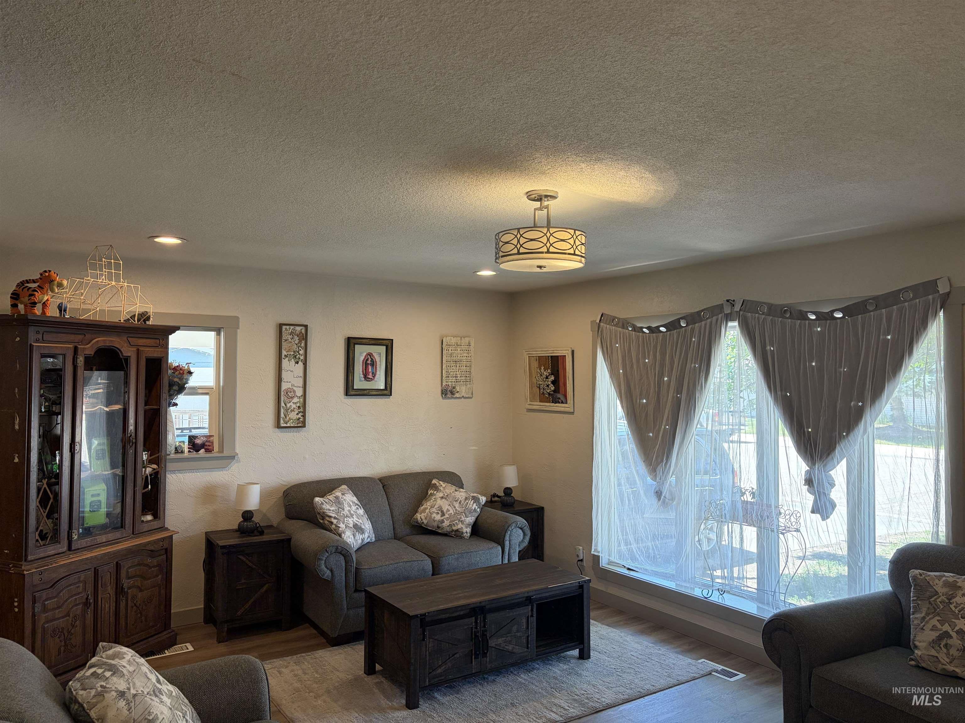 1331 Vista Drive, Emmett, Idaho 83617, 4 Bedrooms, 2 Bathrooms, Residential For Sale, Price $429,900,MLS 98988887