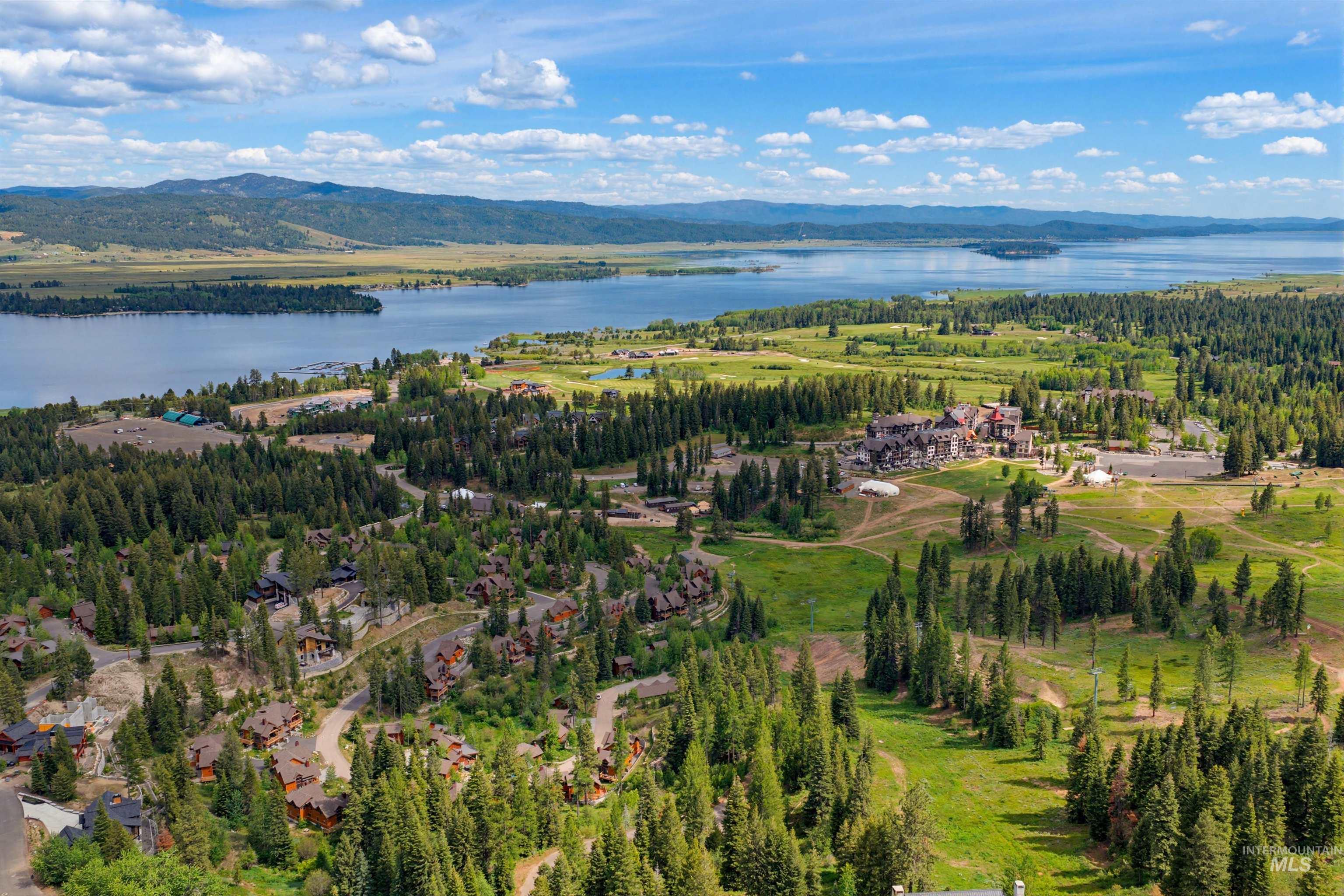 106 Golden Bar Ct, Donnelly, Idaho 83615, 3 Bedrooms, 3.5 Bathrooms, Residential For Sale, Price $1,298,000,MLS 98988888
