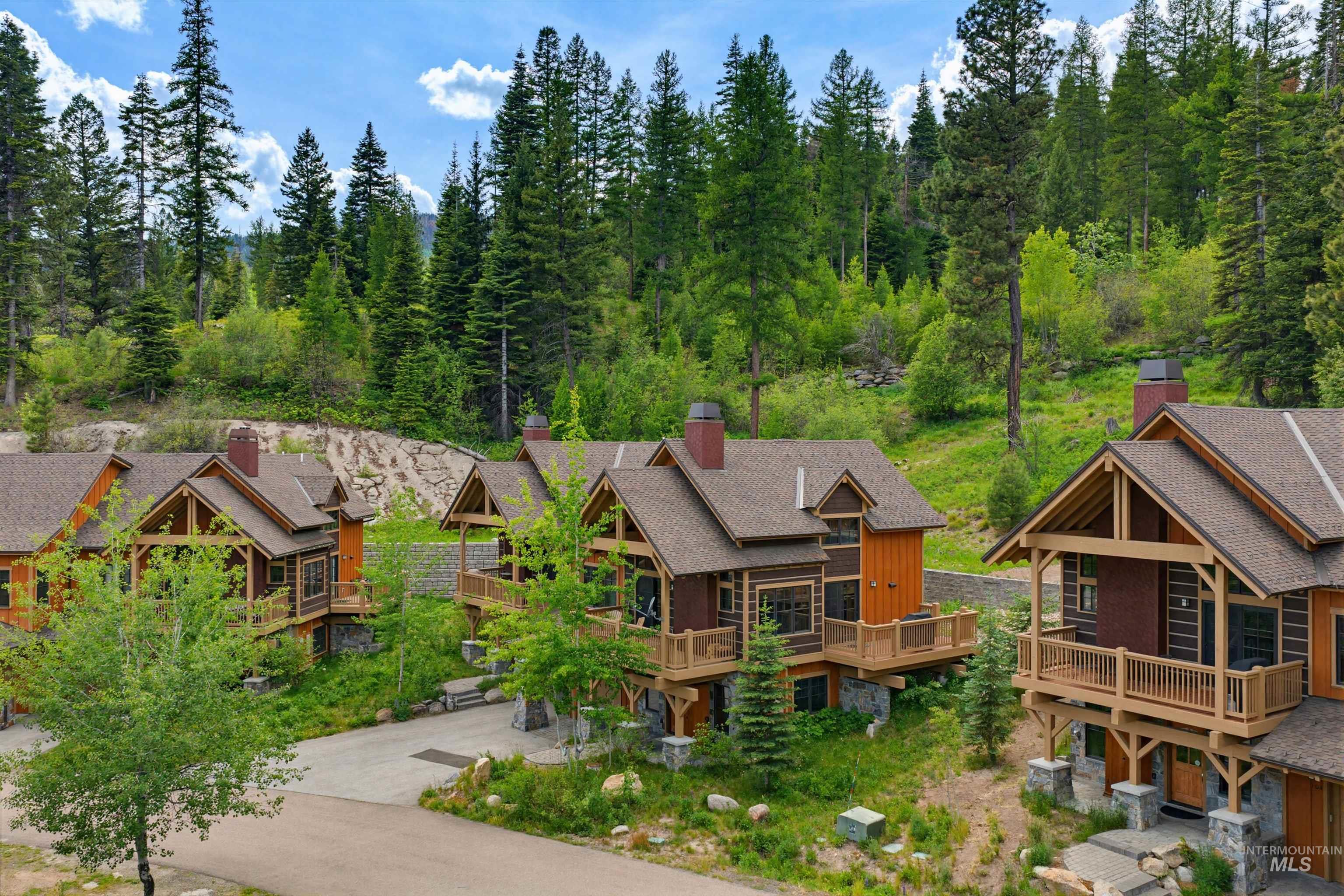 106 Golden Bar Ct, Donnelly, Idaho 83615, 3 Bedrooms, 3.5 Bathrooms, Residential For Sale, Price $1,298,000,MLS 98988888