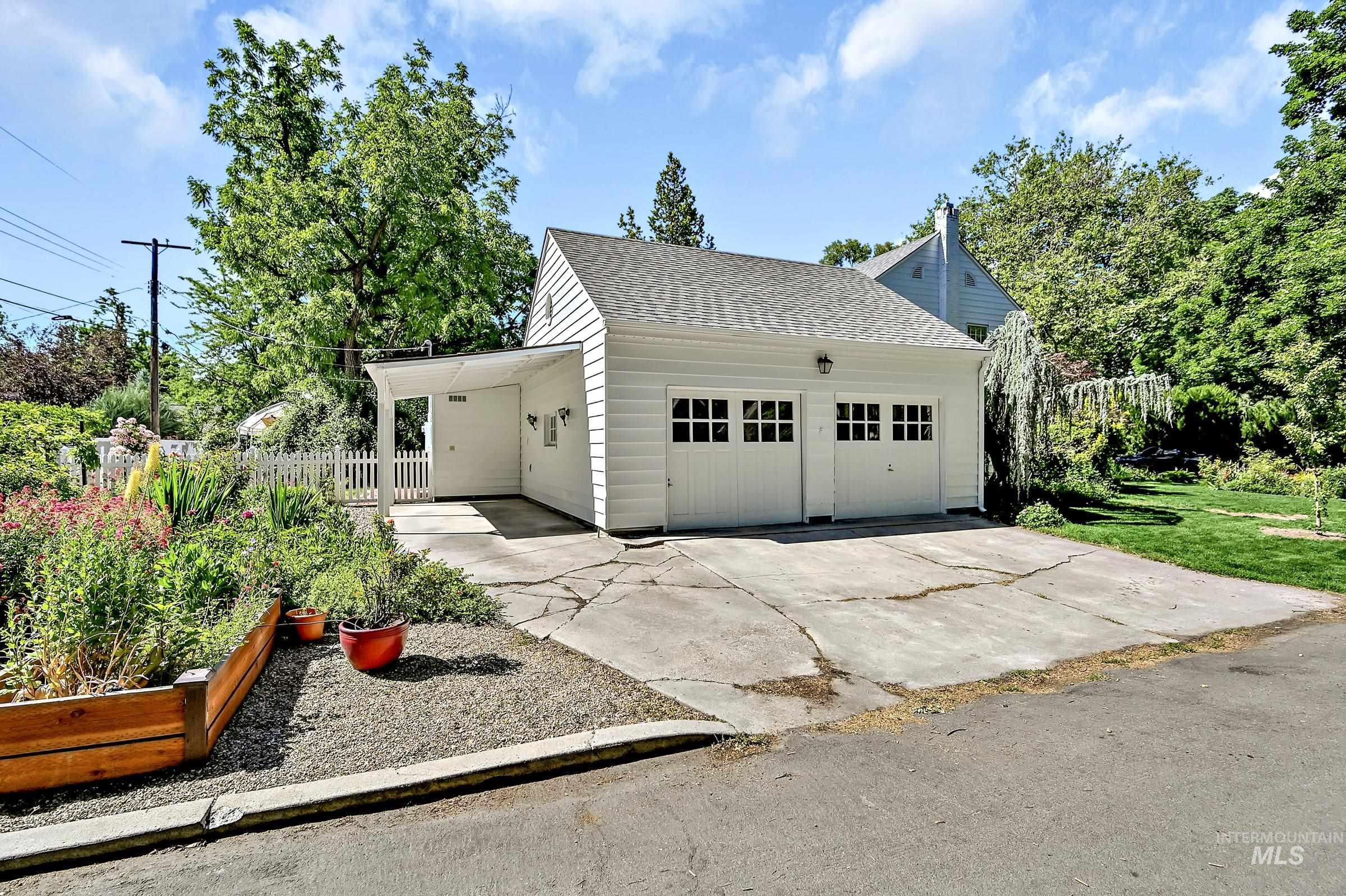 1820 N 21st, Boise, Idaho 83702, 5 Bedrooms, 4.5 Bathrooms, Residential For Sale, Price $1,575,000, 98988890