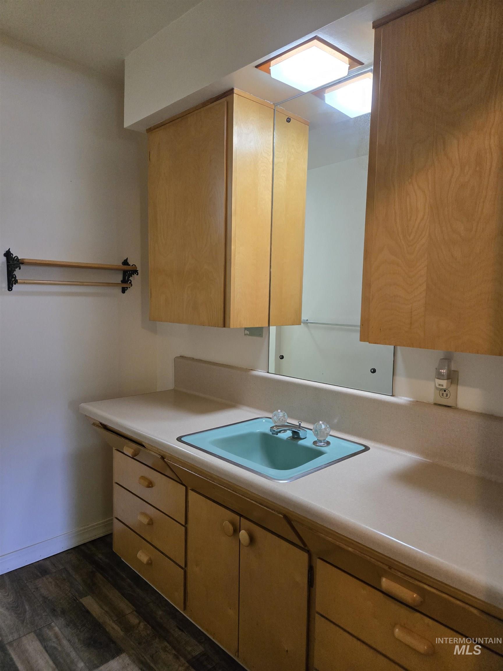 1235 SW 2nd Ave, Ontario, Oregon 97914, 3 Bedrooms, 3 Bathrooms, Residential For Sale, Price $387,500,MLS 98988893