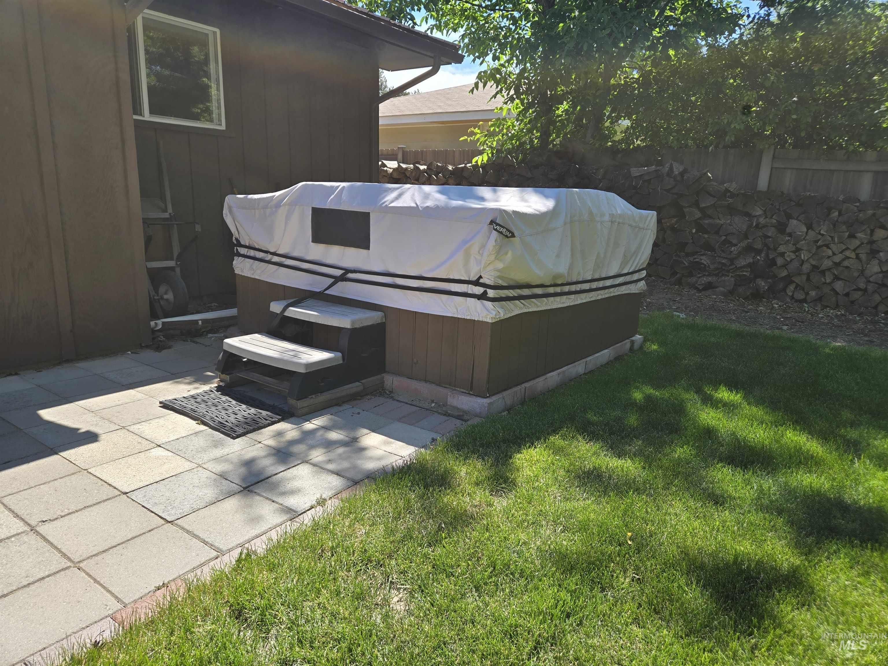 1235 SW 2nd Ave, Ontario, Oregon 97914, 3 Bedrooms, 3 Bathrooms, Residential For Sale, Price $387,500,MLS 98988893