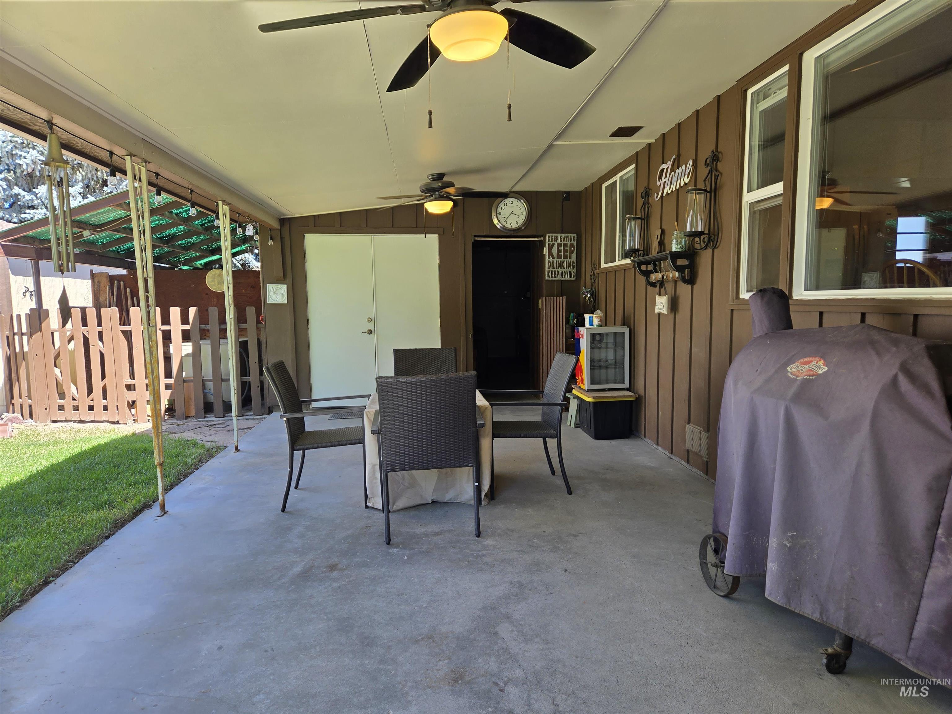 1235 SW 2nd Ave, Ontario, Oregon 97914, 3 Bedrooms, 3 Bathrooms, Residential For Sale, Price $387,500,MLS 98988893