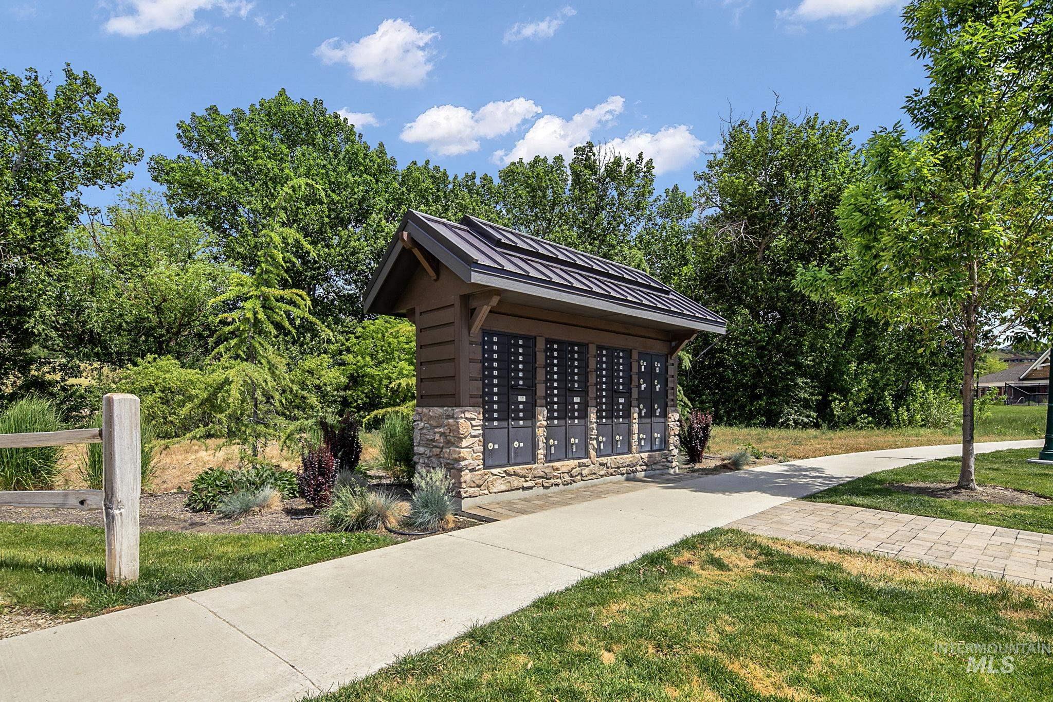 12040 N 19th Ave, Boise, Idaho 83714, 3 Bedrooms, 2.5 Bathrooms, Residential For Sale, Price $1,275,000,MLS 98988900