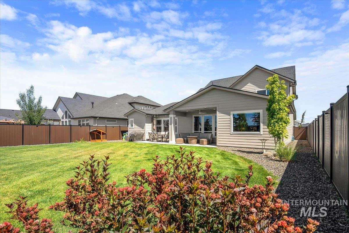 2391 E Valensole St, Meridian, Idaho 83642, 4 Bedrooms, 2.5 Bathrooms, Residential For Sale, Price $784,900,MLS 98988903
