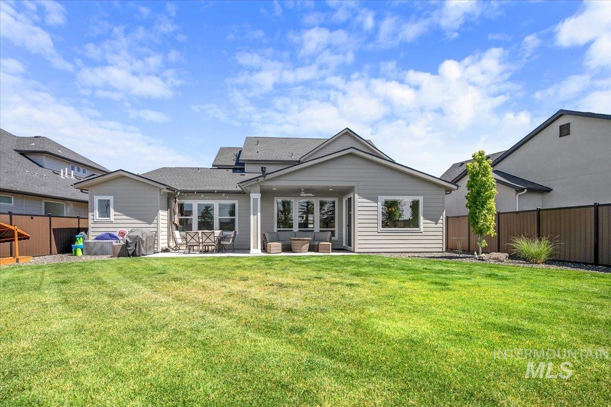 2391 E Valensole St, Meridian, Idaho 83642, 4 Bedrooms, 2.5 Bathrooms, Residential For Sale, Price $784,900,MLS 98988903