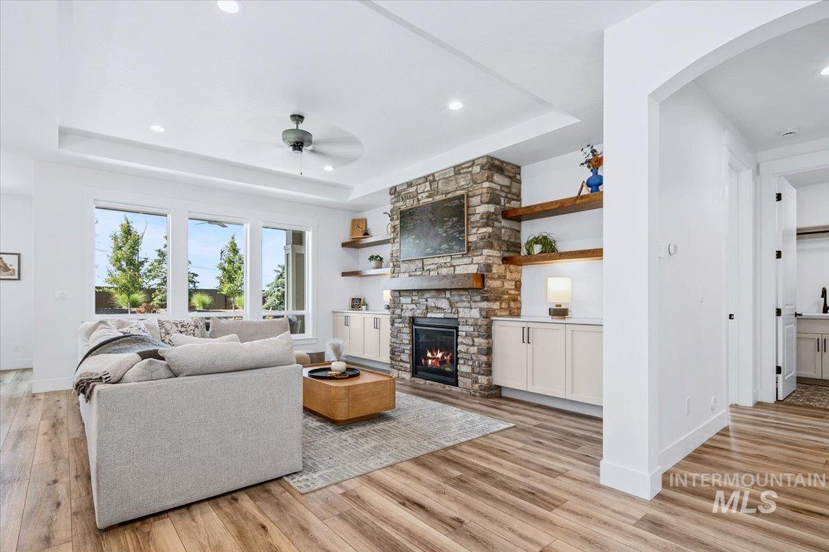 2391 E Valensole St, Meridian, Idaho 83642, 4 Bedrooms, 2.5 Bathrooms, Residential For Sale, Price $784,900,MLS 98988903