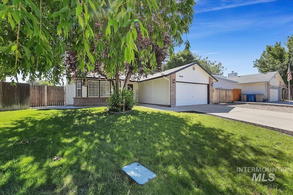 2052 N Citrus, Boise, Idaho 83713, 3 Bedrooms, 2 Bathrooms, Residential For Sale, Price $449,000,MLS 98988905