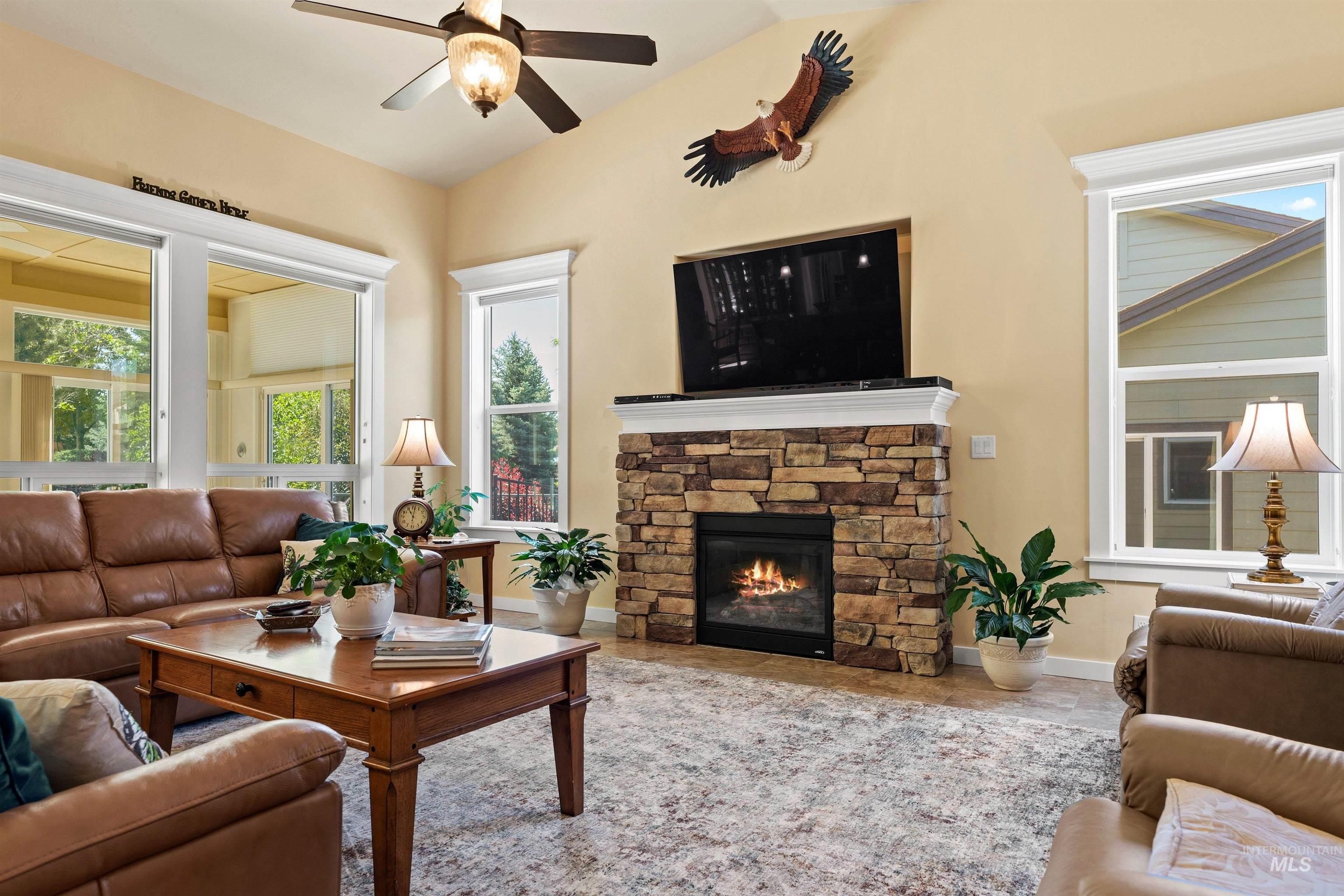 18872 N Streams Edge Pl, Boise, Idaho 83714, 4 Bedrooms, 2.5 Bathrooms, Residential For Sale, Price $699,000,MLS 98988906